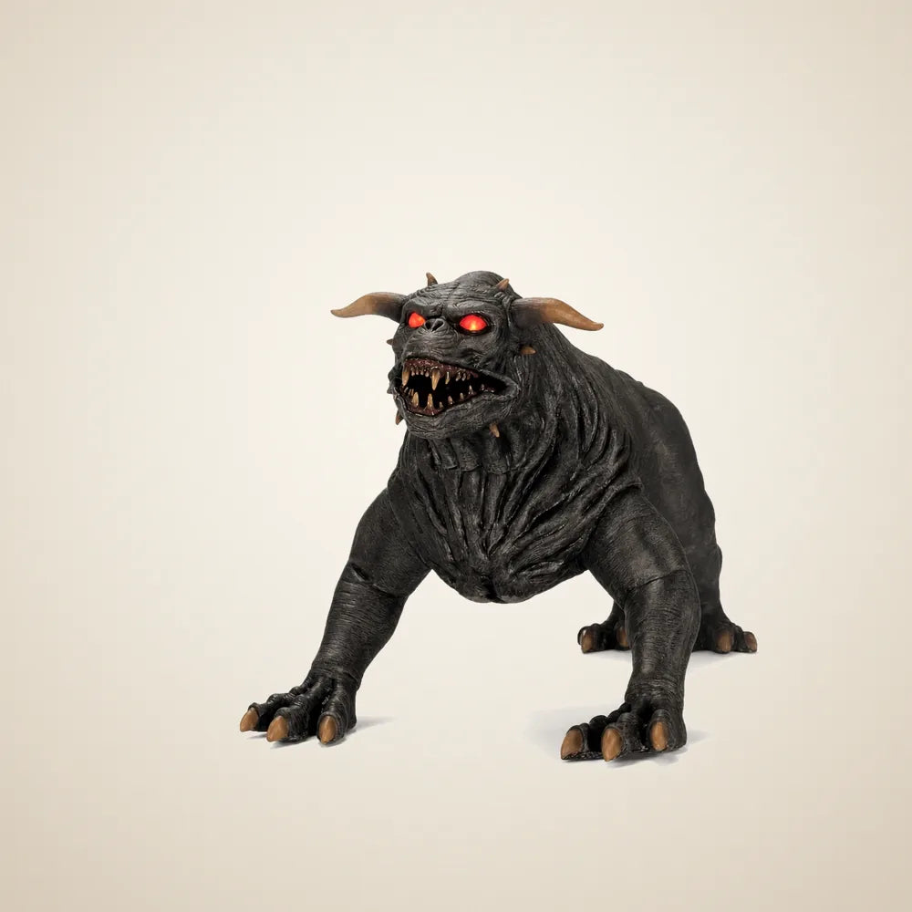 Horned Demon Dog Replica (Life-Size), photo 1